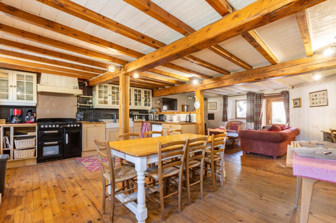 Cottage Des Pleiades - Station De Ski Accessible A Pieds 레 장글 외부 사진